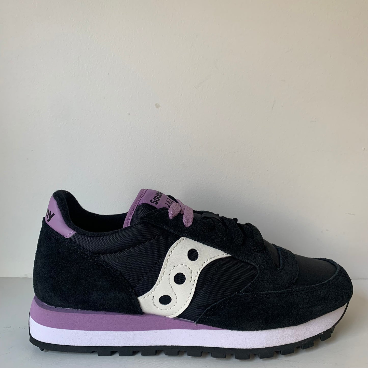 Saucony Jazz nero e lavanda