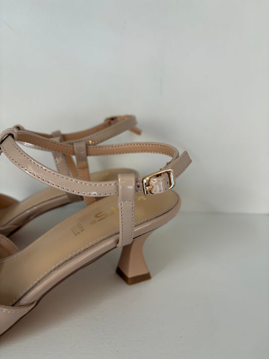 Decolleté stile Chanel