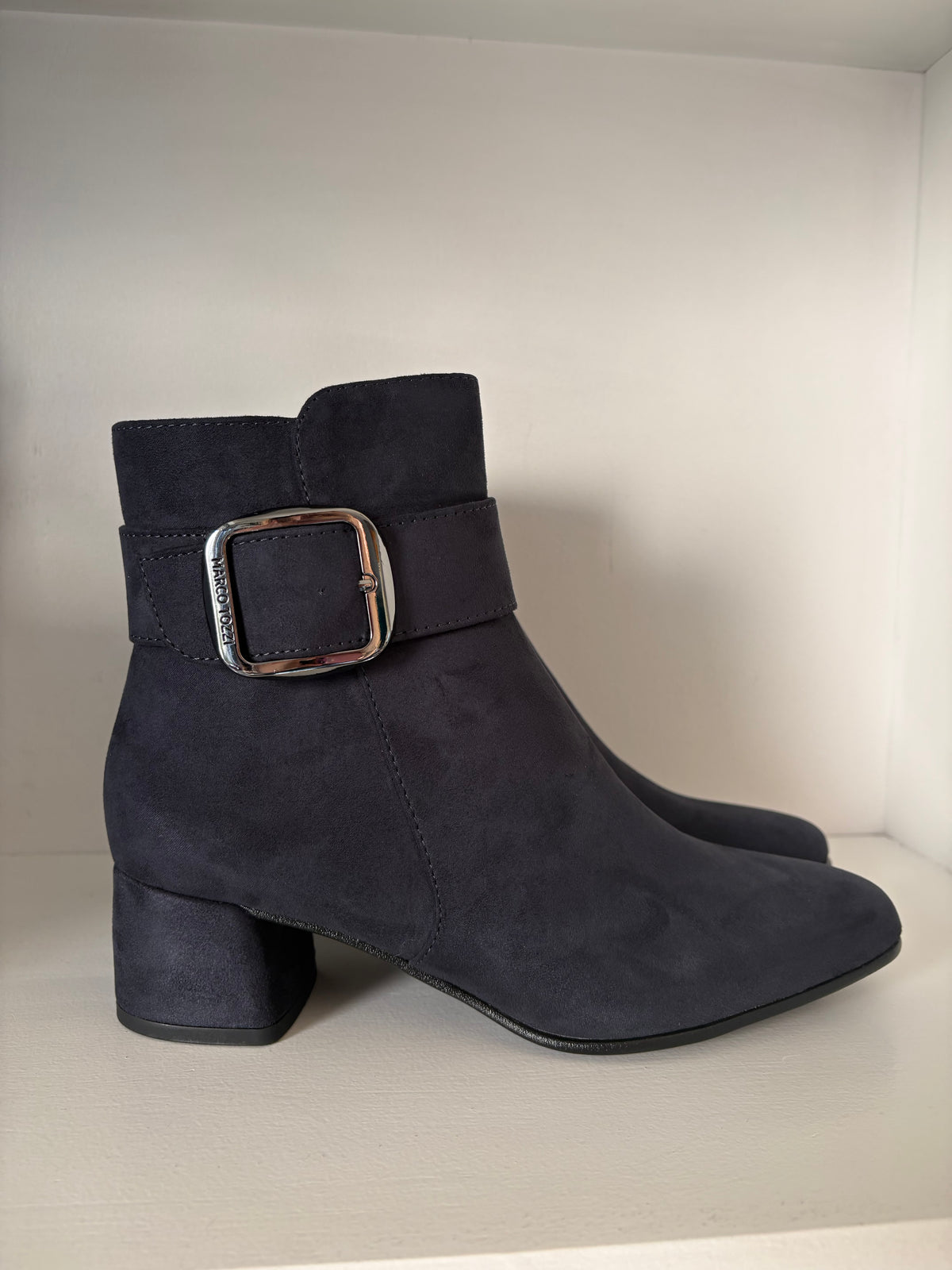Stivaletto in camoscio