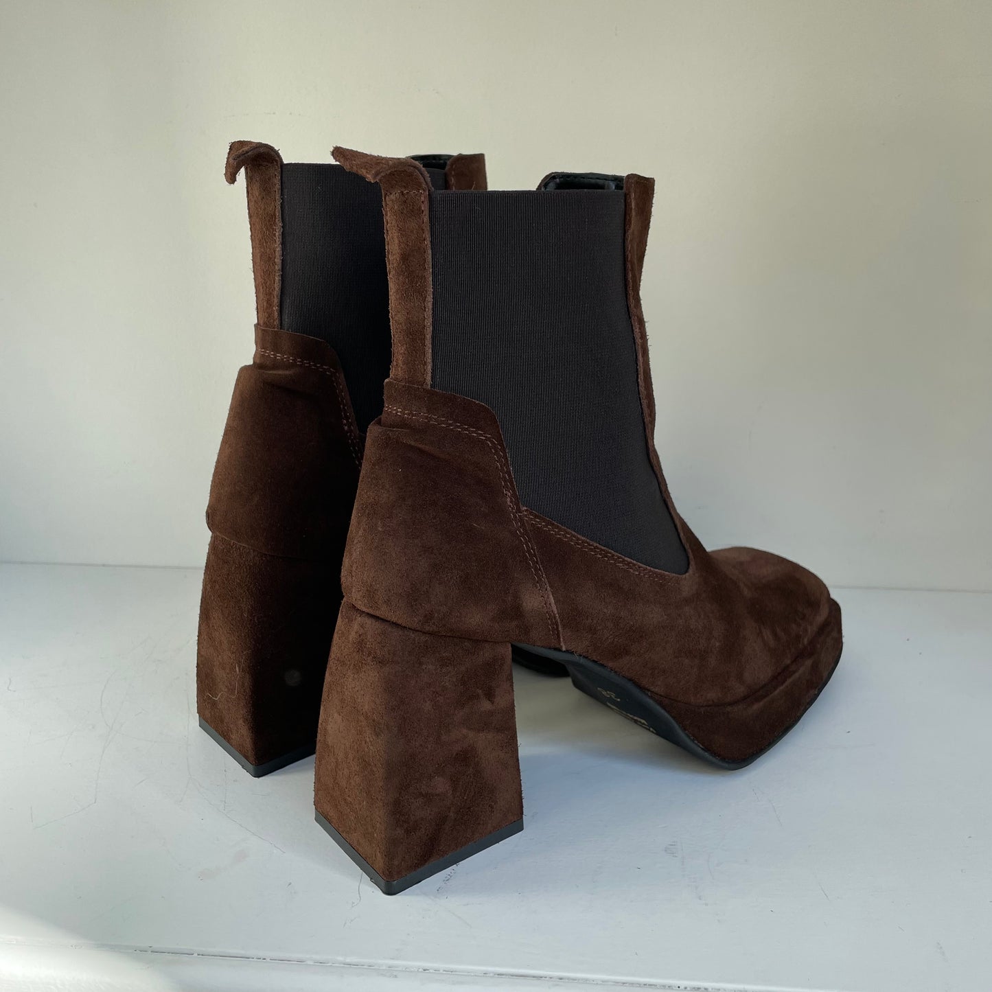 Stivaletto camoscio