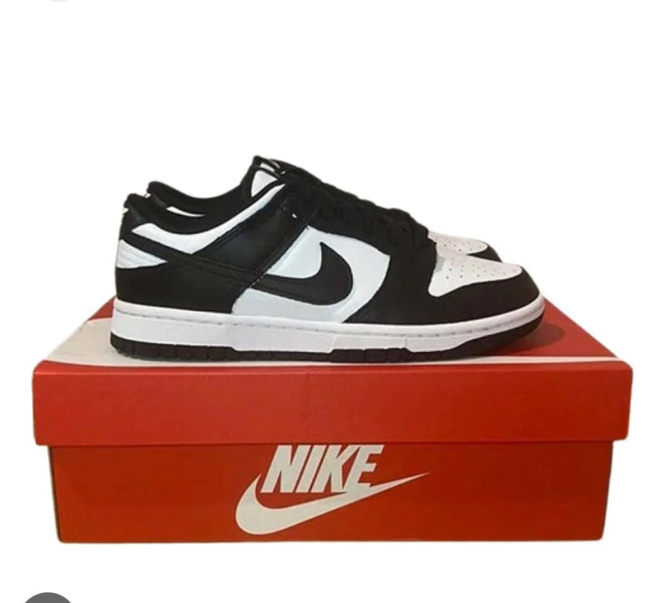 Nike Dunk Low Panda