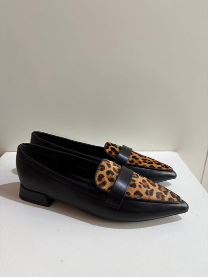 Mocassino con dettaglio animalier