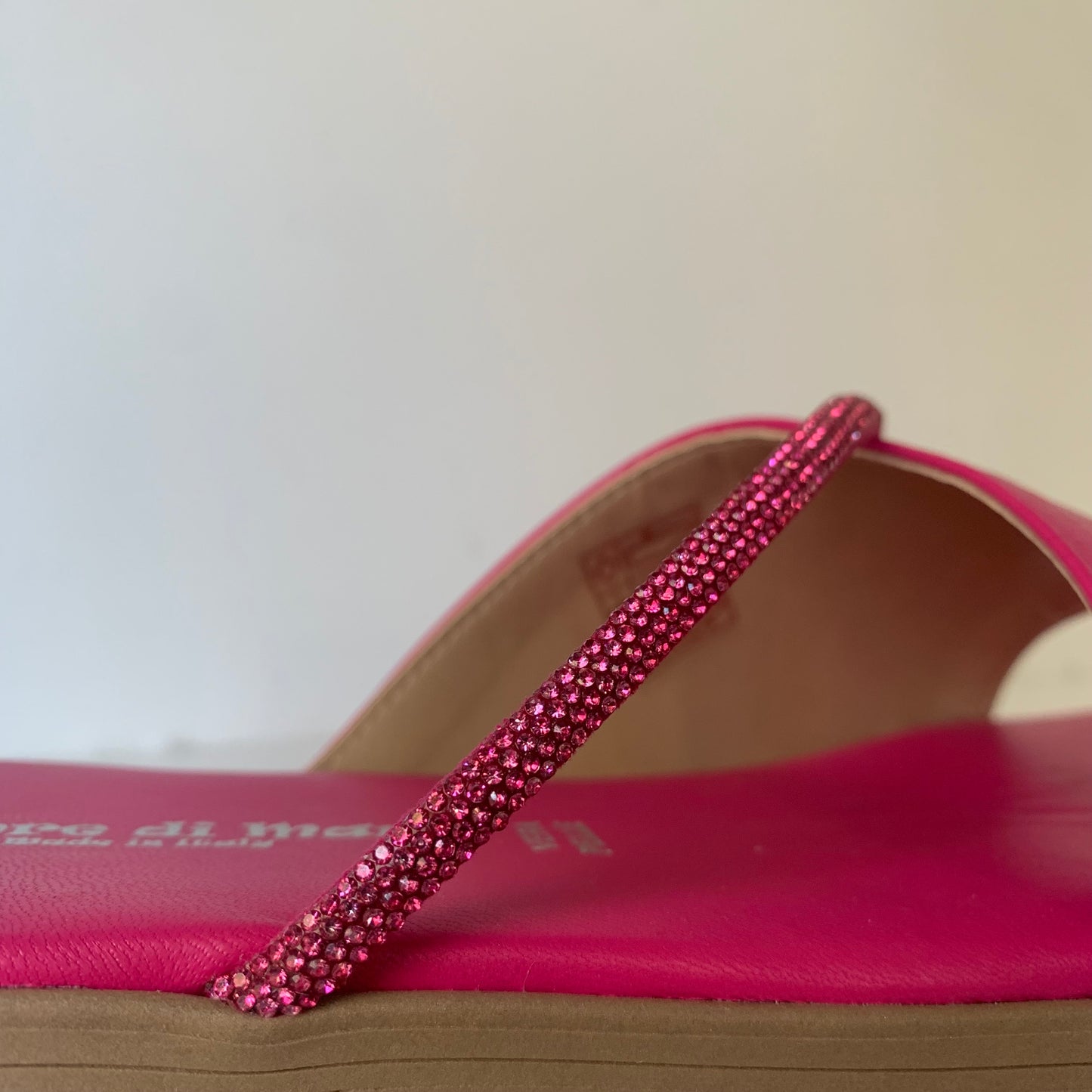 Ciabatta rosa in pelle