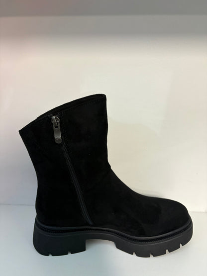 Boot in camoscio
