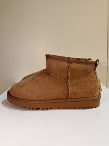 Stivaletto in vero montone