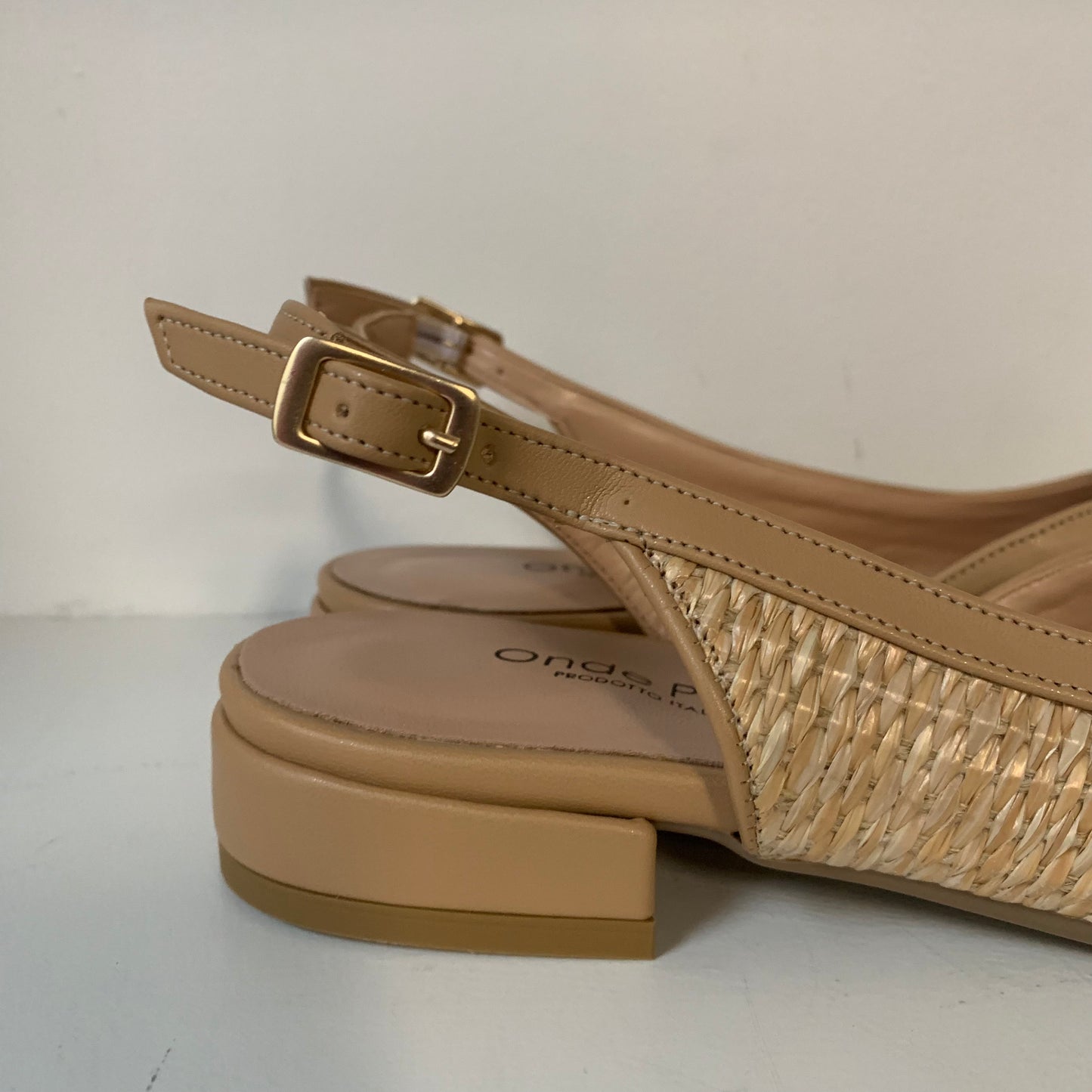 Sandalo raffia