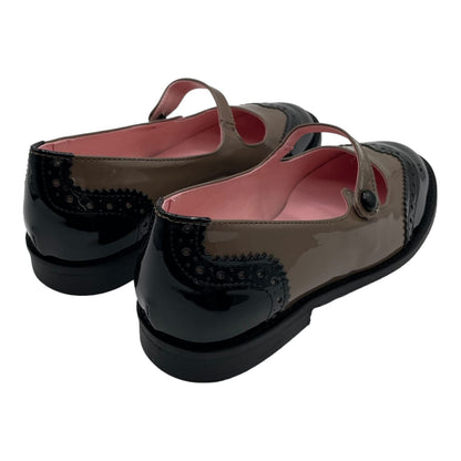 Scarpa in pelle e vernice